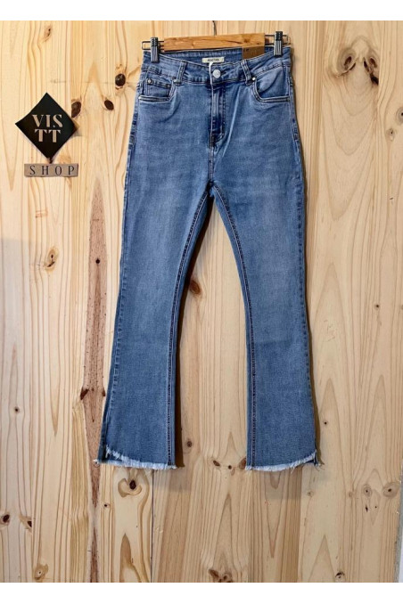 $productcomments_product->name
